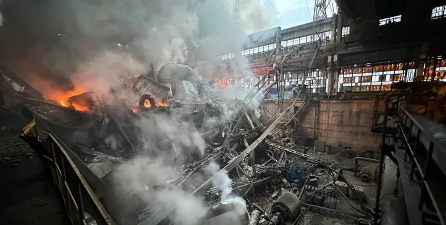 Українців попереджають про тривалі відключення електроенергії: це надовго...