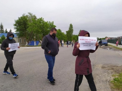 У Новодністровську учасників пікету, яких критикував Осачук, викликали до суду