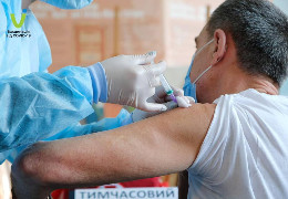 На Буковину сьогодні прибуло майже 15 тис доз вакцини AstraZeneca від COVID-19