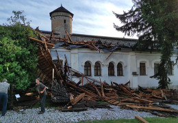 Ураган на Хмельниччині пошкодив Кам'янець-Подільську фортецю