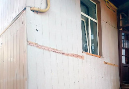 Поліцейські шукають свідків, які могли бачити, хто організував вибух на одному з будинків Чернівців