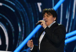 Олександр Сєров, який починав кар’єру співака у Чернівцях, розповів, як йому вдалося після довгої боротьби перемогти коронавірус
