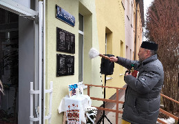 У Чернівцях відкрили меморіальну дошку загиблому учаснику ООС Олексію Мамчію