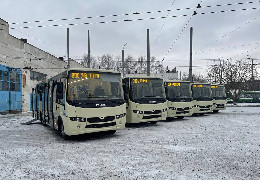Чернівці придбали п’ять комунальних автобусів