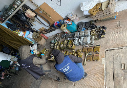 На Хмельниччині викрито злочинну групу, яка викрала комплектуючих деталей до бронетанкової техніки на майже 1 млн грн