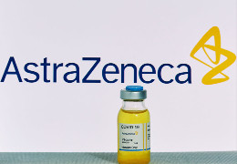 В AstraZeneca заявили про ефективність третьої дози їхньої COVID-вакцини проти Омікрону