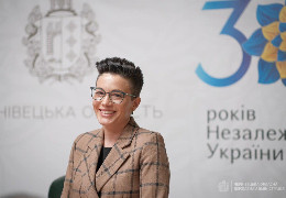 У Чернівецькій ОДА представили нову керівницю Служби у справах дітей Наталію Кошурбу