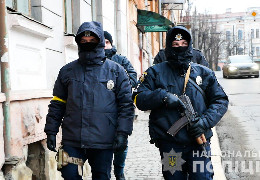 Поліцейські продовжують посилено патрулювати населені пункти Буковини