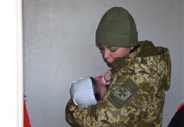 Через українсько-румунський кордон у Порубному китайці намагались незаконно вивезти двох немовлят