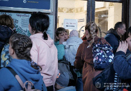 Евакуаційним потягом до Чернівців прибуло понад 600 переселенців зі сходу країни. Більшість розселять у п’яти громадах Буковини