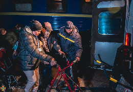 На Буковину прибули ще три евакуаційні потяги. Також зі Слов’янська та Покровська доправили людей з інвалідністю