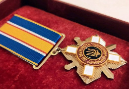 Президент України нагородив орденом «За мужність» воїна-захисника з Буковини Максима Костюка