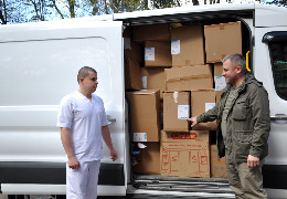 Лікар Чернівецької обласної лікарні самотужки привіз гуманітарну допомогу з Бельгії