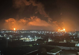 У російському Брянську сталися потужні пожежі на нафтобазі, лунають вибухи. ФОТО і ВІДЕО