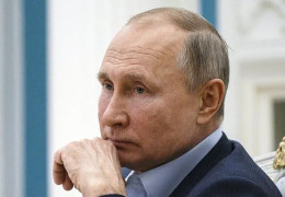 Все-таки вмирає? Фахівці звернули увагу на стан Путіна під час останніх виступів