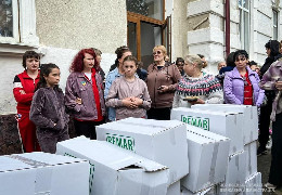 У Брусницькому санаторії переселенці зворушливо подякували буковинцям за притулок