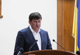 У «Слузі народу» заявили, що керівником фракції в облраді Чернівців залишається Володимир Жаровський