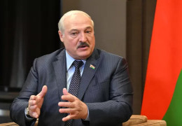 Лукашенко розсипався в похвалах ЗСУ: "Голову знесуть кому завгодно"
