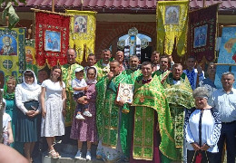 Спільна літургія прихожан ПЦУ і УГКЦ в Путилі - справжній приклад любові до Бога і України