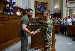 «Йти на ворога не страшно»: історія мужньої 25-річної гранатометниці з Буковини Павліни Ніколаєвич, яку відзначив президент