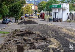 У Чернівцях міська влада розпочала ремонт майданчика і автостоянки біля стадіону "Буковина"