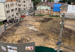 Скандальне будівництво у центрі Чернівців: Мінкульт видав припис про негайне припинення робіт