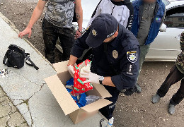 Буковинські правоохоронці затримали наркодилера з партією амфетаміну