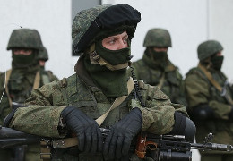 З російської частини в Херсоні до Криму втекла група "вкрай небезпечних" озброєних військових – ЗМІ