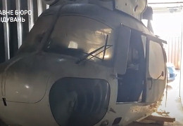 ДБР продовжує ревізію Одеської митниці: при обшуках знайшли гелікоптер!