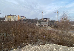 У Чернівцях на онлайн-аукціоні продали ділянку за понад 40 мільйонів гривень: її купив скандальний Ростислав Білик