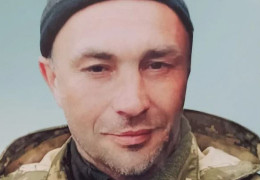 "Я аж крикнула: «Саша!»": мати Олександра Мацієвського впізнала сина на відео росіян з розстрілом