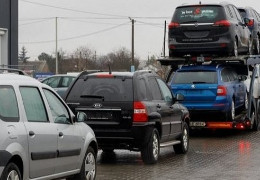Депутат Заремський з Буковини придумав законопроєкт зі спрощення ввезення авто для військовослужбовців