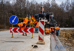 На Буковині відновили капітальний ремонт на дорозі до пункту пропуску «Красноїльськ – Вікову де Сус»