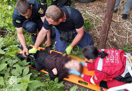 У Виженці Чернівецькій області дитина впала у каналізаційний колодязь глибиною 9 метрів