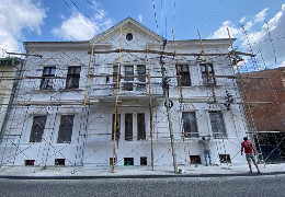У Чернівцях капітально ремонтують фасади п'яти історичних будівель