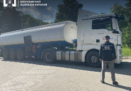 На Буковині вилучили понад 100 тонн фальсифікованого пального: незаконну продукцію продавали на АЗС