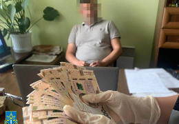 На Львівщині на хабарі затримали заступника одного із міських голів та директора комунального підприємства