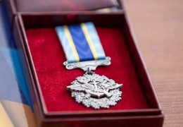 Отримав медаль посмертно: буковинця Назара Ніколайка, який воював на Донбасі, відзначили державною нагородою