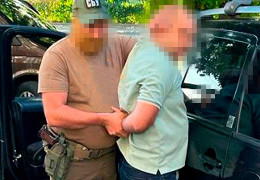 Як поліцейський на Буковині за 40 тисяч євро пропонував закрити "справу ухилянтів". Додано відео ДБР