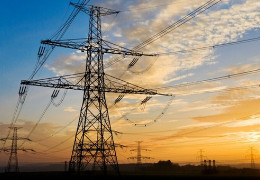 «Укренерго» попереджає про дефіцит електрики в серпні та радить підготуватися до зими. Чому Україні знову не вистачає електроенергії