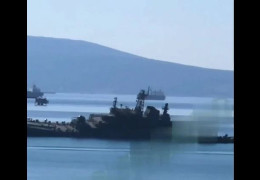 Українці під Новоросійськом морськими дронами підбили великий десантний корабель ВМФ росії  «Оленегорський гірняк» (Відео атаки дрона)