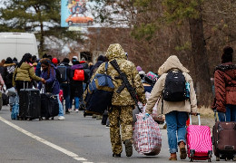 2,4 млн українців виїхали та не повернулися до України від початку великої війни — Опендатабот
