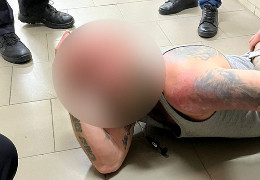 Військового, який погрожував підірвати гранату у лікарні в Чернівцях, засудили до понад трьох років позбавлення волі