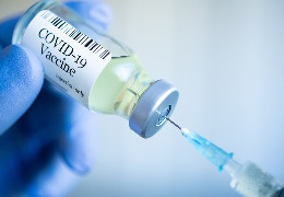 Коронавірус нікуди не зник: на Буковину доставили 1570 доз вакцини проти COVID-19