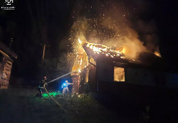 У власному будинку згорів пенсіонер: пожежа трапилась у Путилі серед ночі