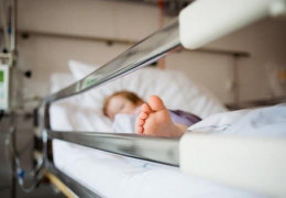 У Чернівцях врятували дитину, яку знайшли у критичному стані у струмку