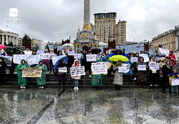 На Майдані та у Чернівцях мітингували за демобілізацію “півторарічників”