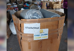 На одному зі складів приватного підприємства у Запорізькій області виявили близько 200 тонн вкраденої гуманітарки
