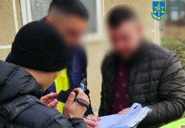 На Буковині викрито організаторів злочинної схеми, які переправляли ухилянтів через кордон «online»