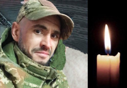 В Остриці поховали воїна з Буковини Дмитра Мурару, який поклав життя у боротьбі за волю України